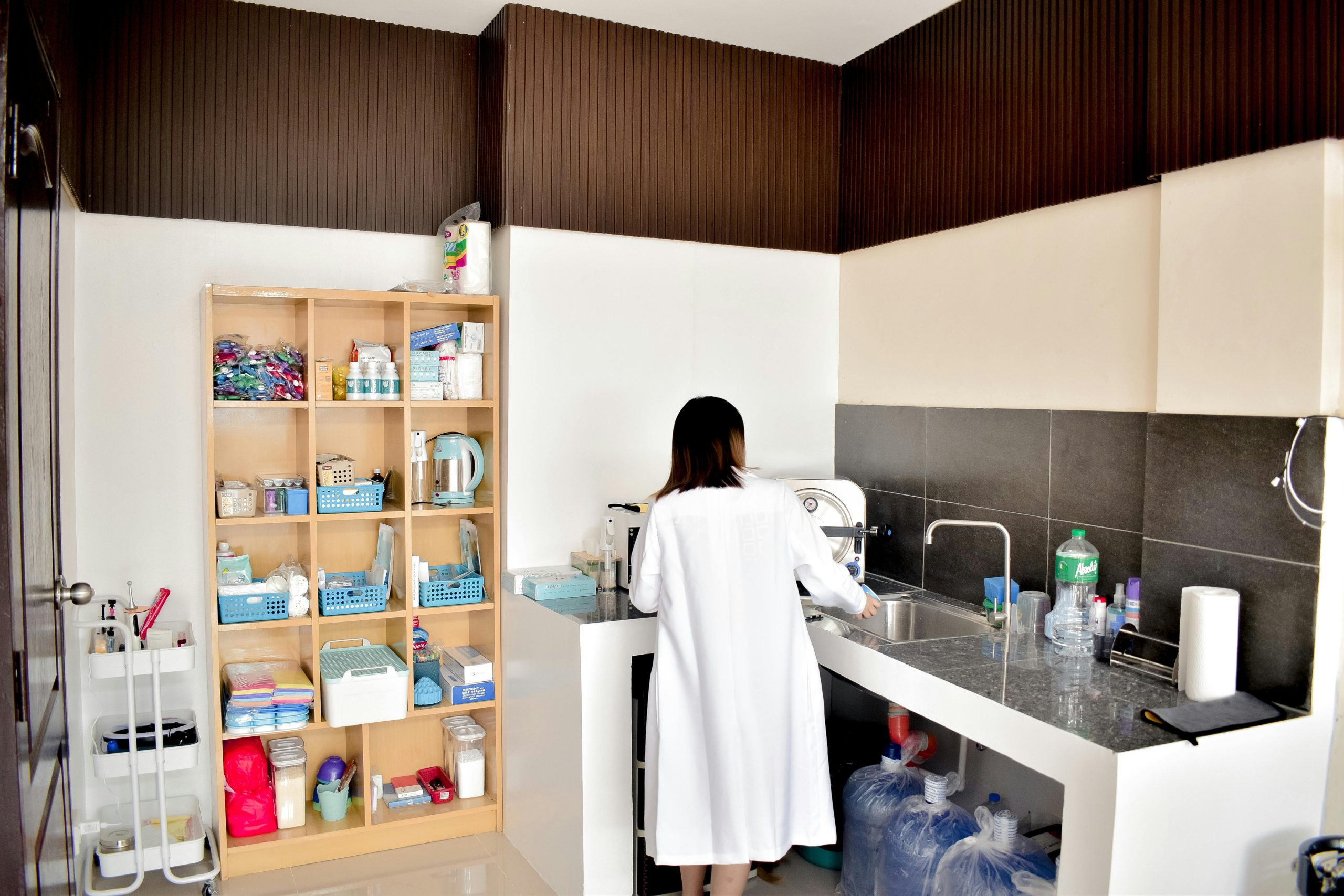 Right Laboratory Supplier